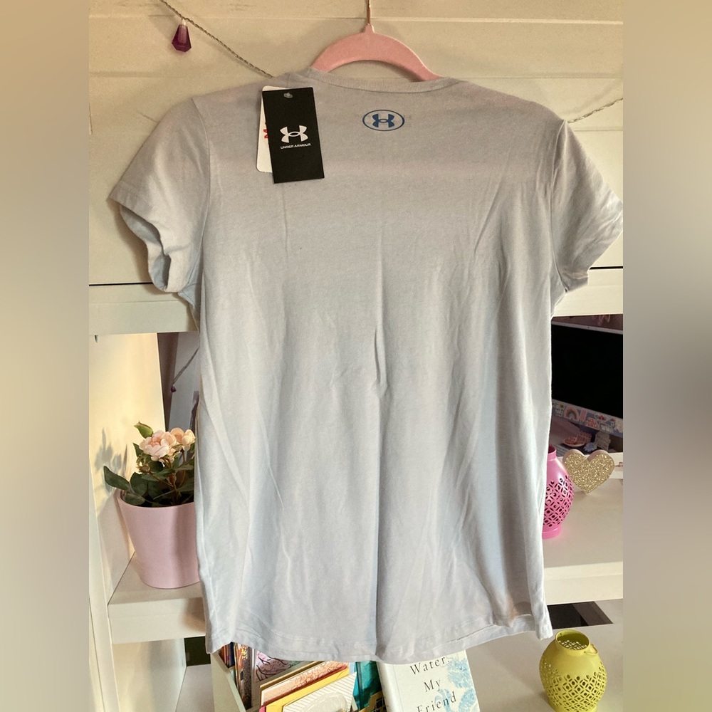 NWT Girls’ Under Armour + Love Peace & Lip Gloss 3-item Bundle of Tees - Picture 9 of 15